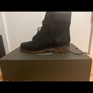 Women’s size 9 black new black timberlands